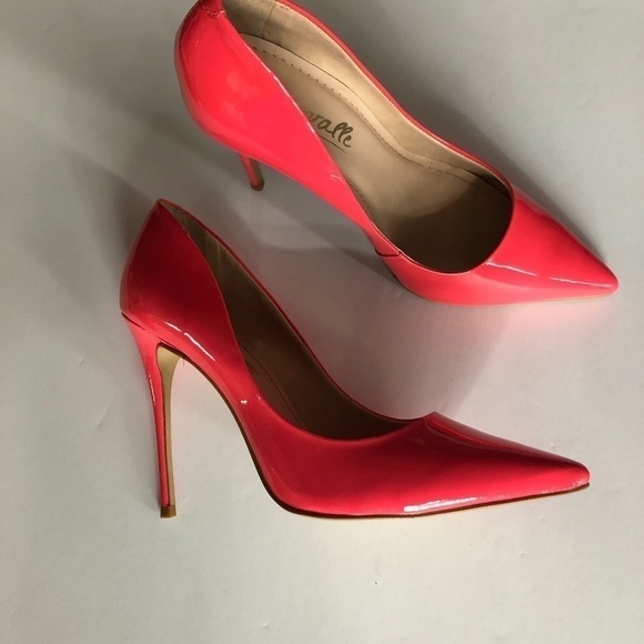 BNWOT Coral L’intervalle 4” heels size 7 👠 - Picture 3 of 8
